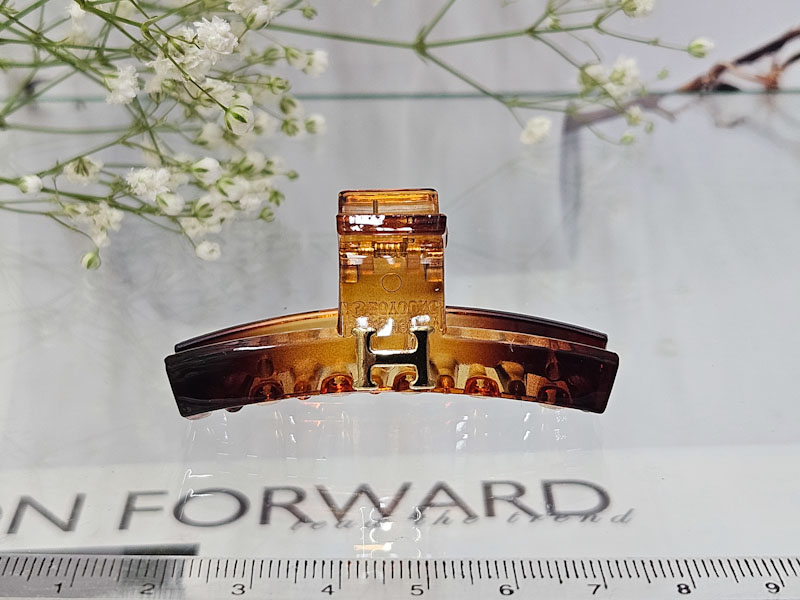 Заколка 1310001600420: цена 165 рублей.