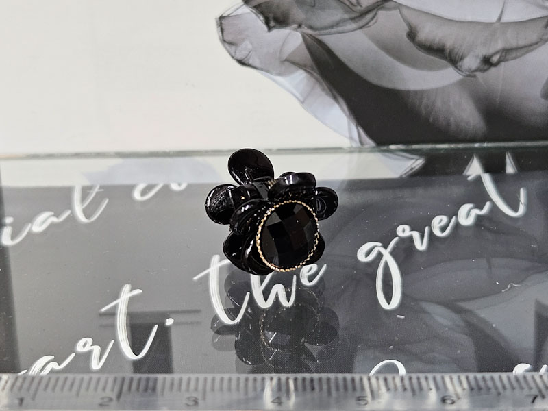 Заколка 1031001600554: цена 100 рублей.