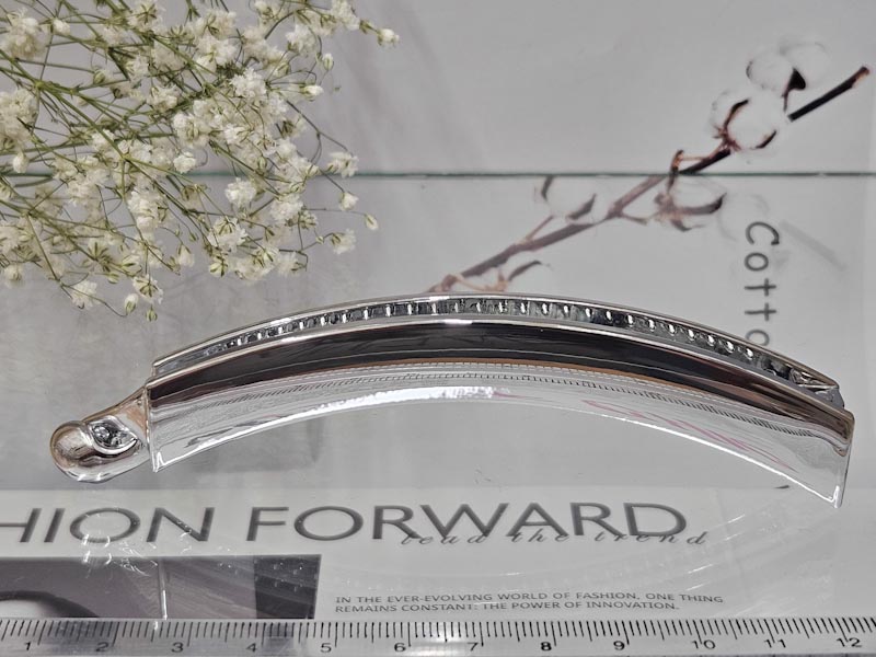 Заколка 1085005500198: цена 265 рублей.