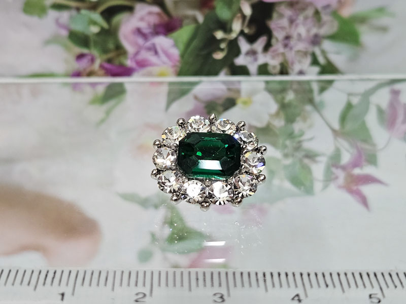 Брошь 1720006500197: цена 200 рублей.