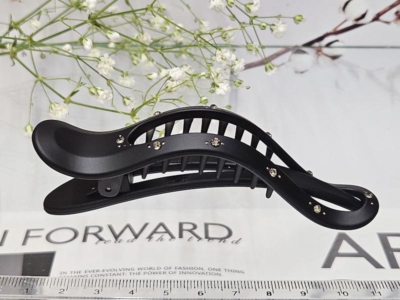 Заколка 1499001600156: цена 250 рублей.