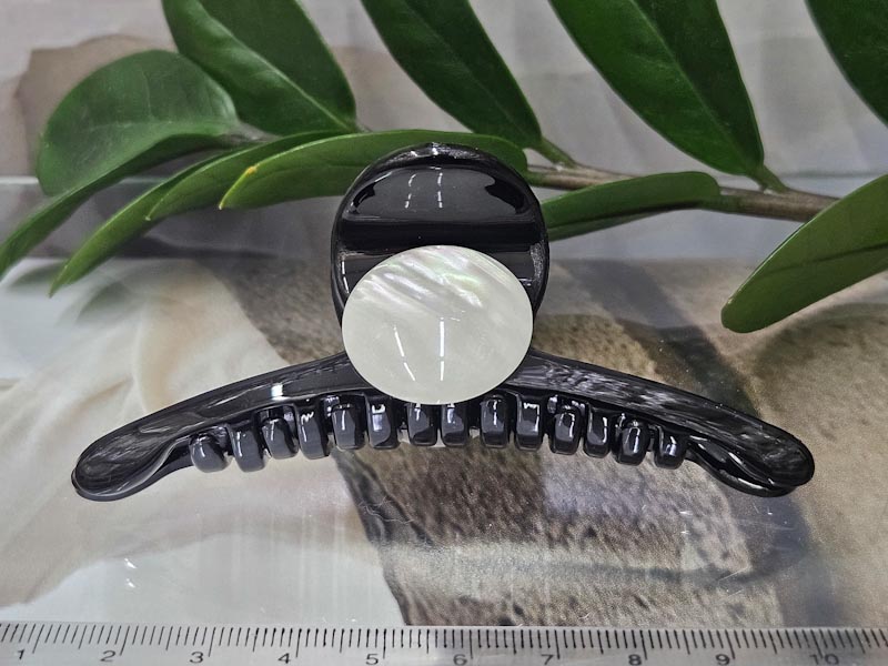 Заколка 1915005500822: цена 215 рублей.