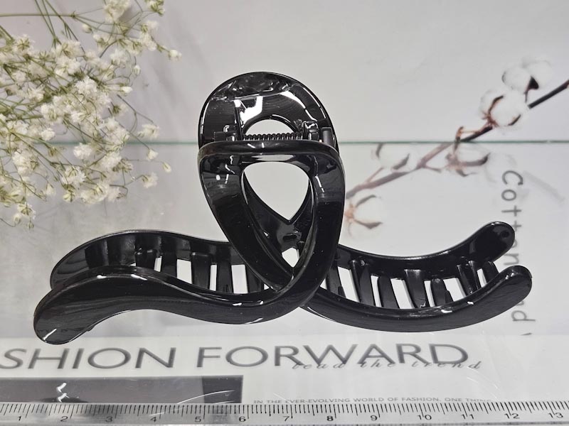 Заколка 1833005500423: цена 115 рублей.