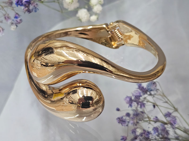 Браслет 2250026600083: цена 580 рублей.