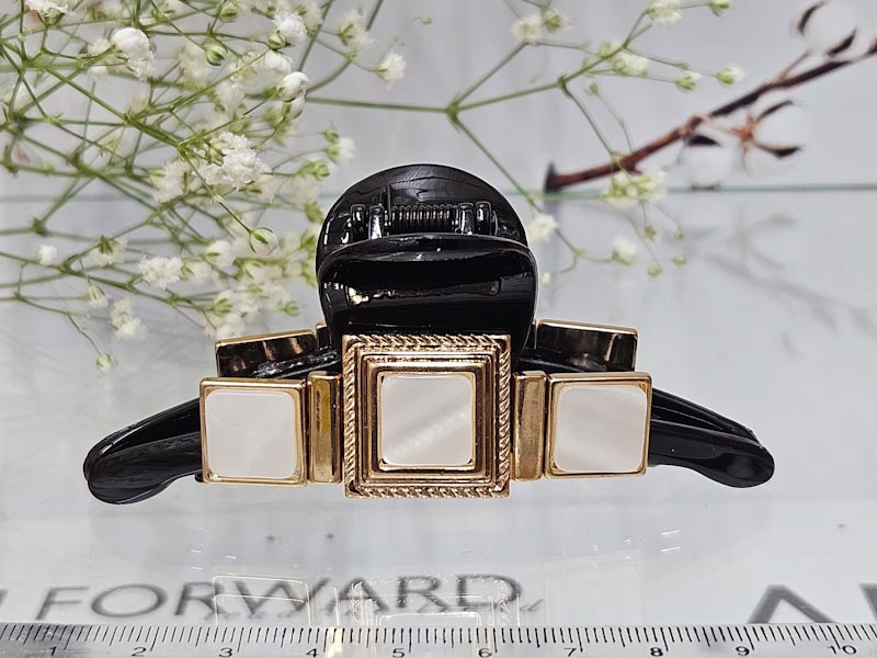 Заколка 1915001600953: цена 460 рублей.