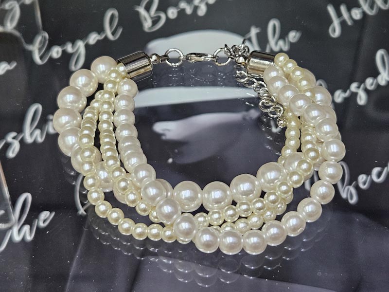 Браслет 2227006500046: цена 410 рублей.