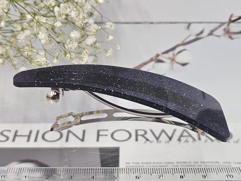 Заколка 1072005500105: цена 165 рублей.