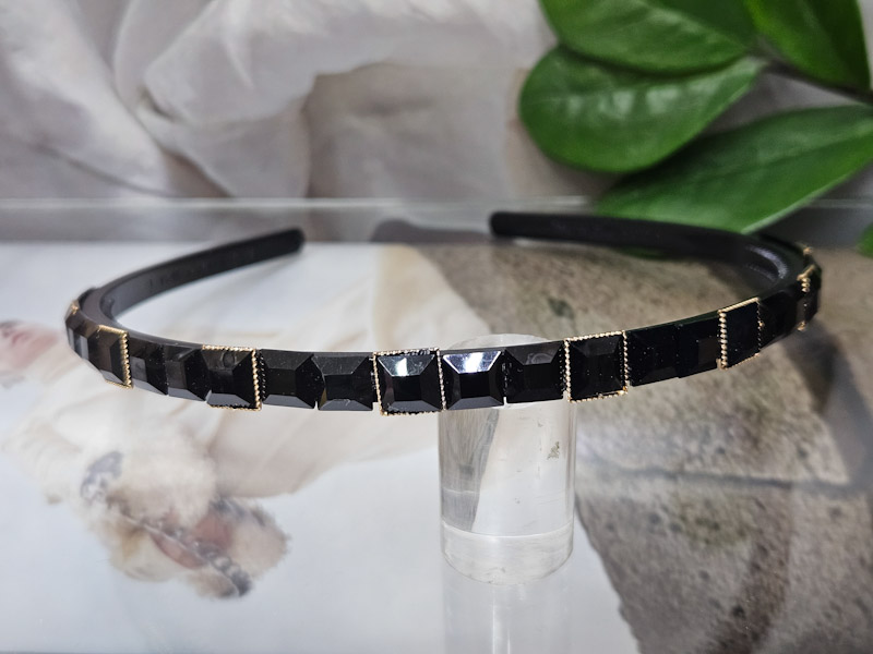 Ободок 1031001600363: цена 280 рублей.