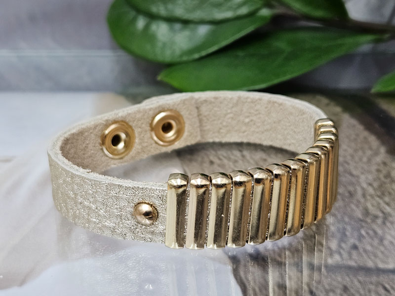 Браслет 1120006500195: цена 575 рублей.