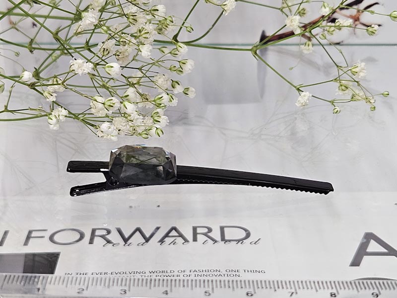 Заколка 1184005500044: цена 200 рублей.