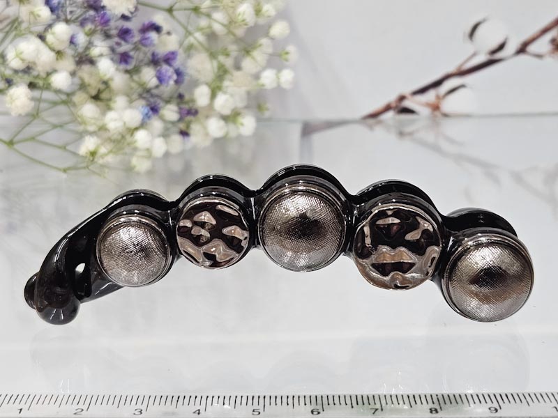 Заколка 1915001600472: цена 410 рублей.