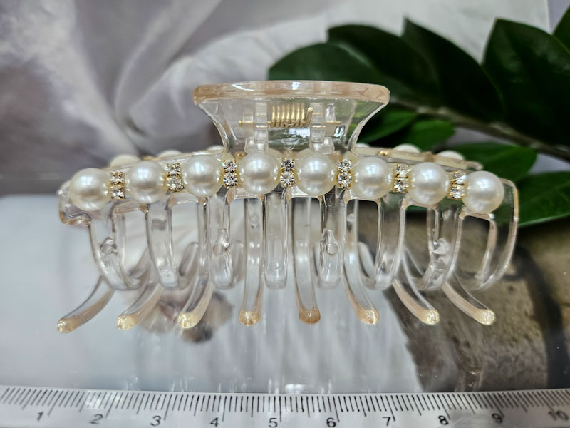 Заколка 1039005500443: цена 330 рублей.