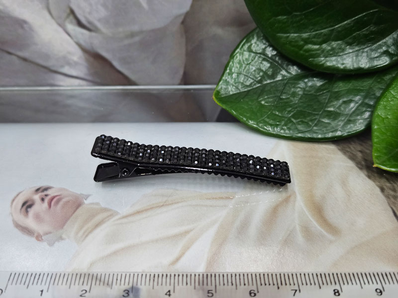 Заколка 1103001600220: цена 115 рублей.