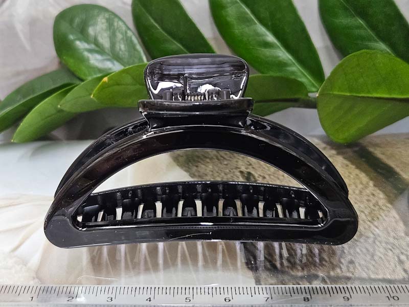 Заколка 1833001600042: цена 100 рублей.