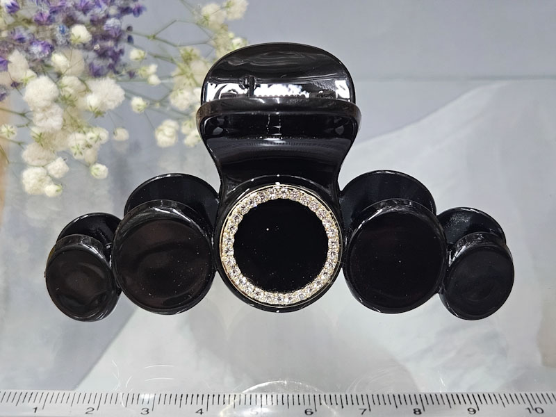 Заколка 1743001600259: цена 280 рублей.