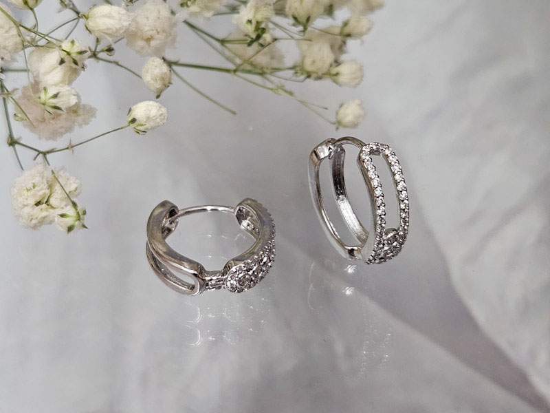 Серьги 2251026600080: цена 325 рублей.