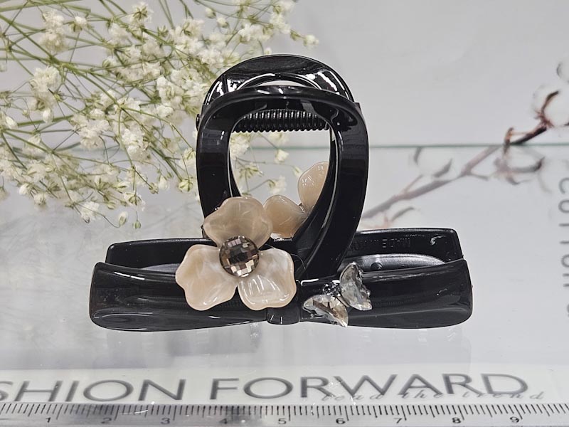 Заколка 1031001600288: цена 445 рублей.