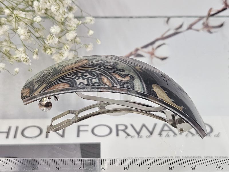 Заколка 1072005500013: цена 165 рублей.