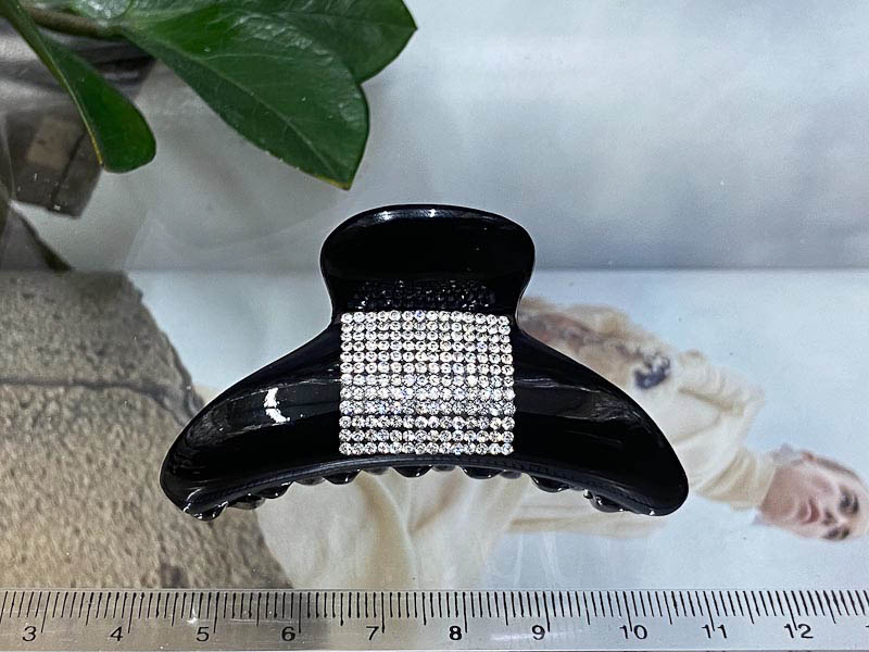 Заколка 1103005500779: цена 265 рублей.