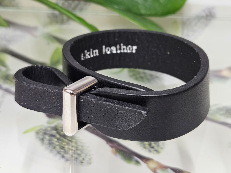 Браслет 1832006500012: цена 655 рублей.