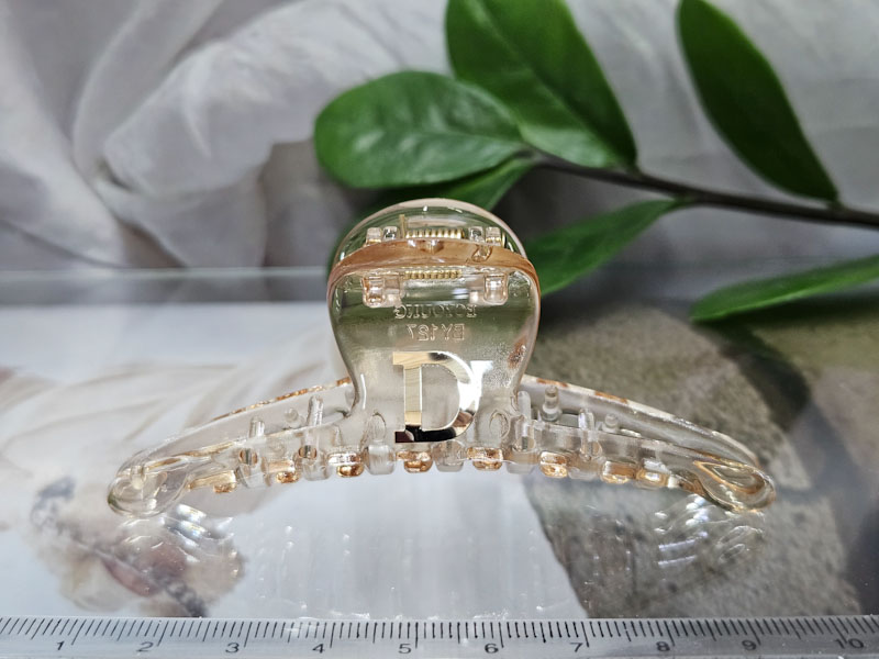 Заколка 1039001600314: цена 200 рублей.