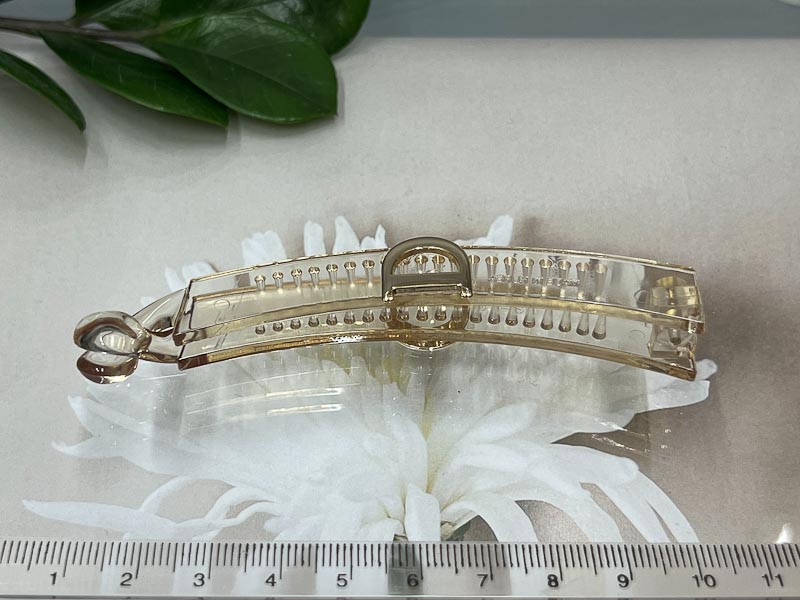 Заколка 1045001600179: цена 250 рублей.