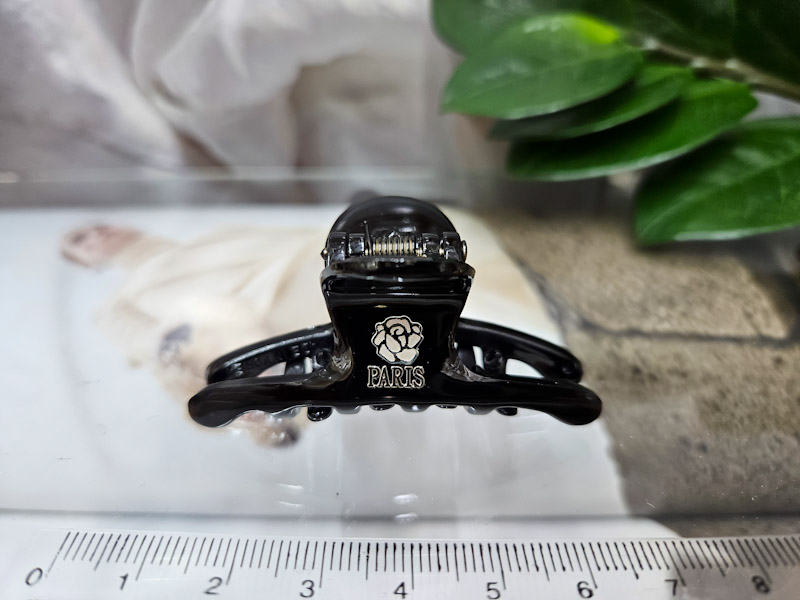 Заколка 1039005500467: цена 165 рублей.