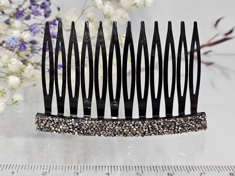 Заколка 1031001600486: цена 165 рублей.