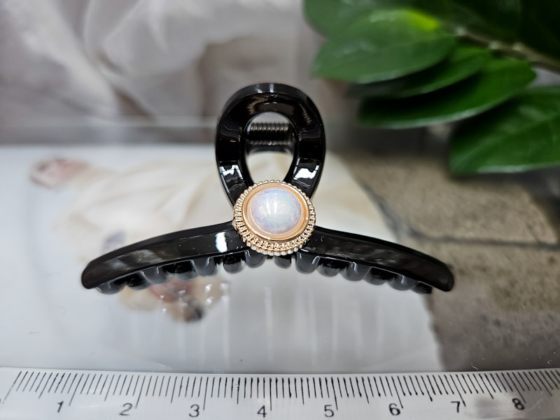 Заколка 1045005500512: цена 200 рублей.