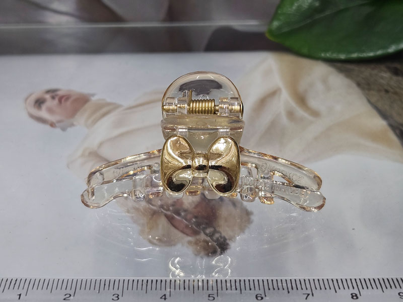 Заколка 1045005500598: цена 165 рублей.