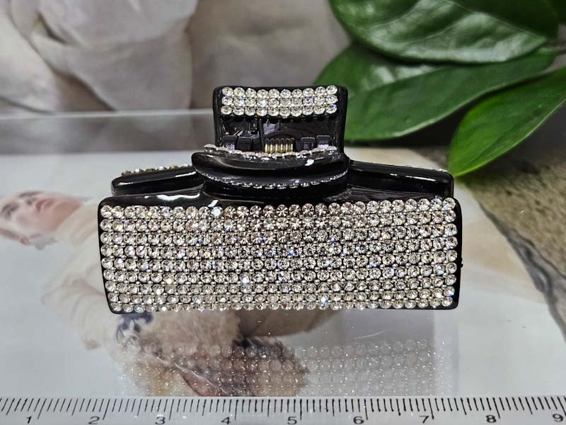 Заколка 1310005500511: цена 410 рублей.