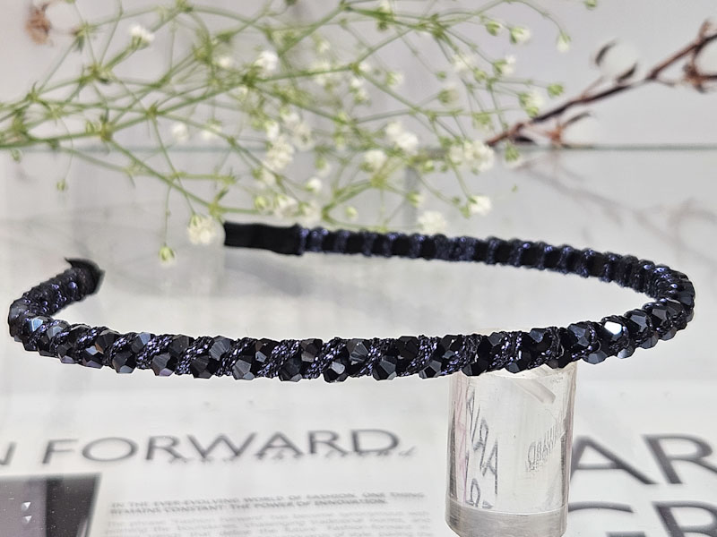 Ободок 1812001600023: цена 165 рублей.