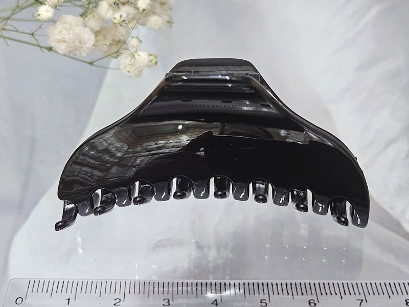 Заколка 1833001600066: цена 70 рублей.