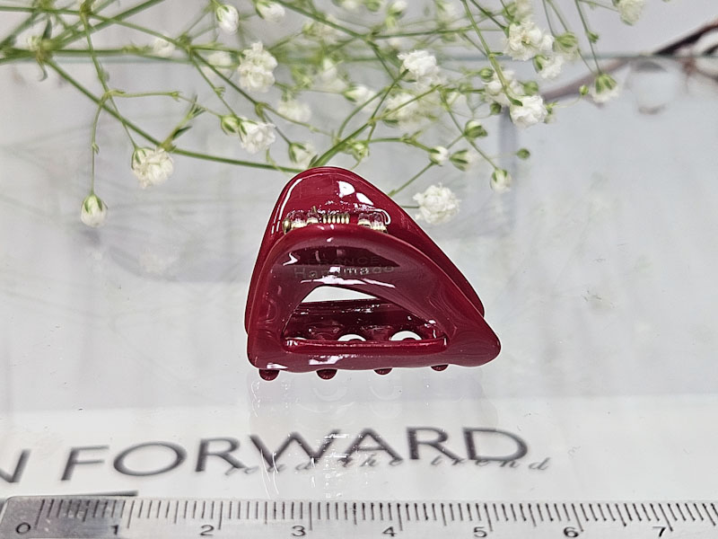 Заколка 1812005500299: цена 135 рублей.