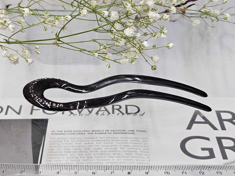 Заколка 1203005500066: цена 330 рублей.