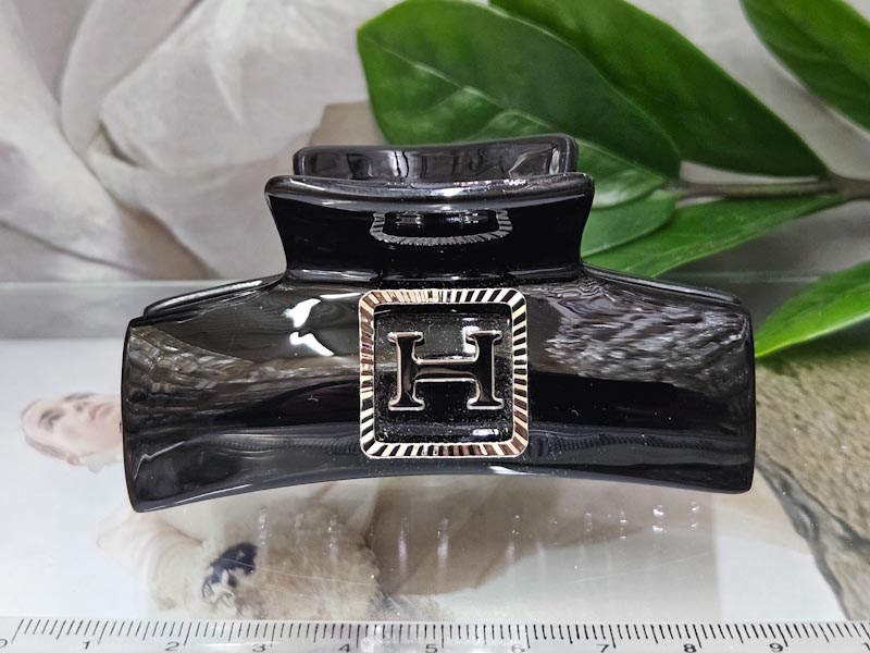 Заколка 1915005500129: цена 410 рублей.