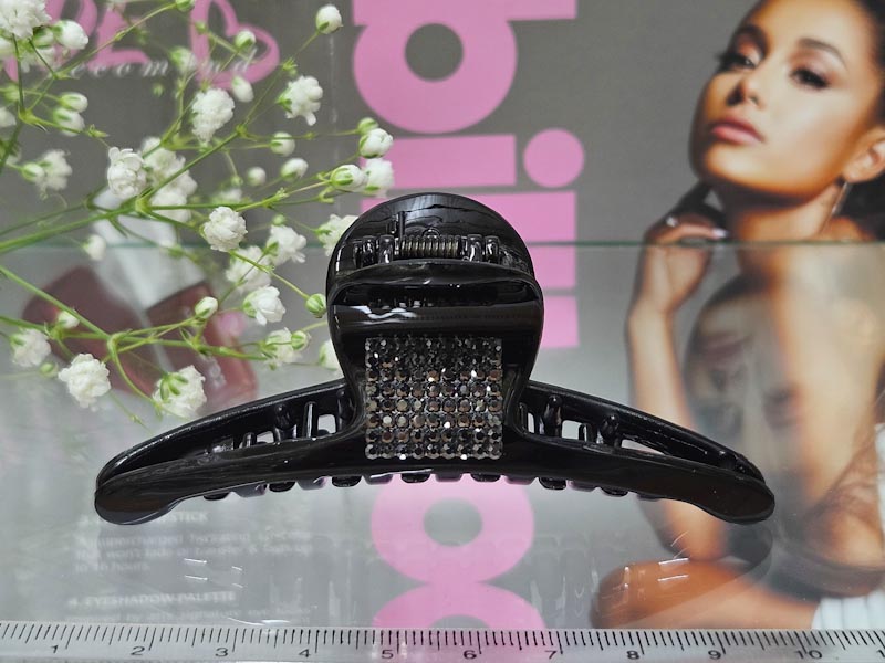 Заколка 1103001600381: цена 230 рублей.