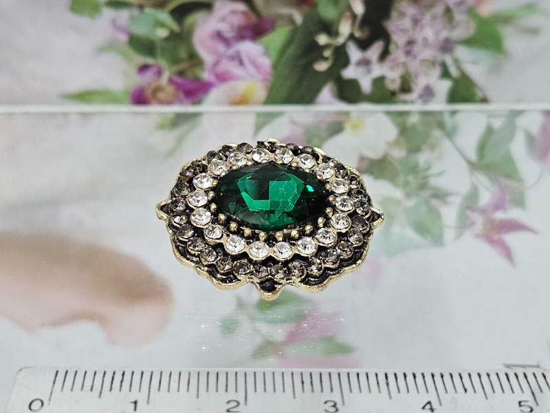 Брошь 1023006500274: цена 230 рублей.