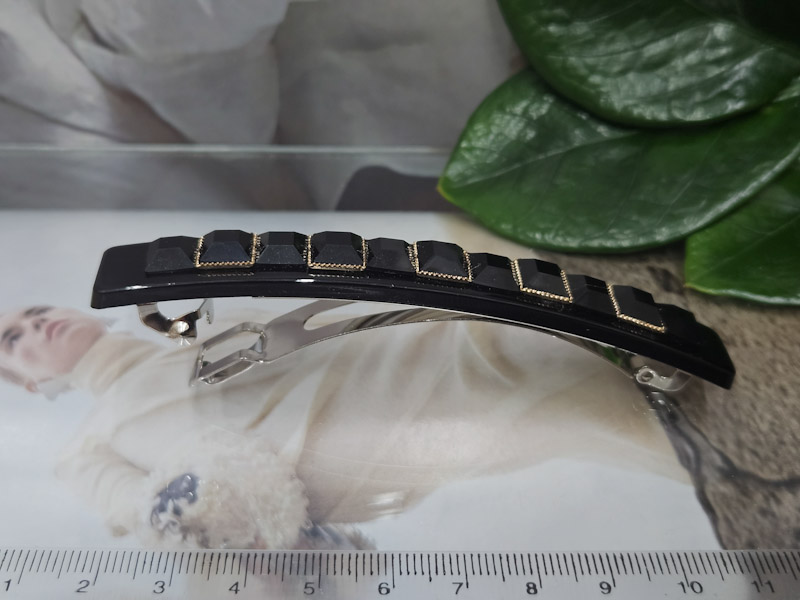 Заколка 1031005500065: цена 215 рублей.