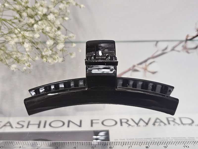 Заколка 1833001600035: цена 90 рублей.