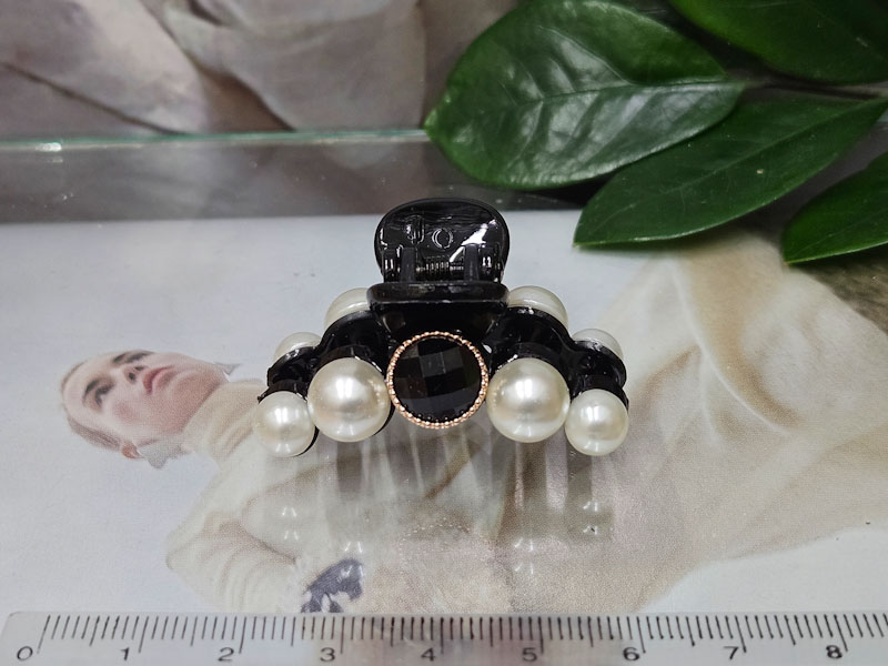 Заколка 1031001600370: цена 165 рублей.