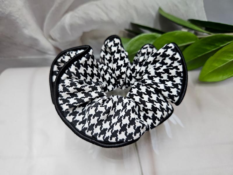 Резинка 1226001600035: цена 230 рублей.