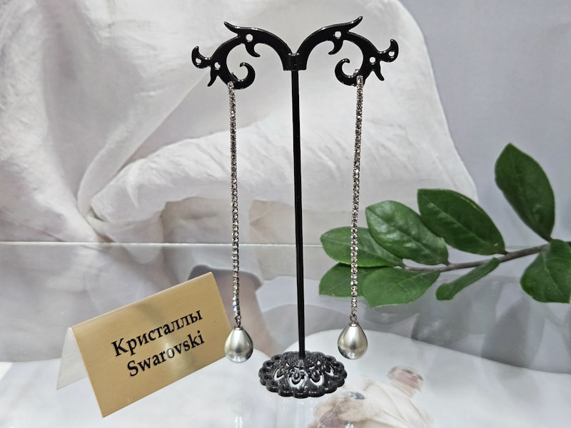 Серьги 1448008300378: цена 765 рублей.