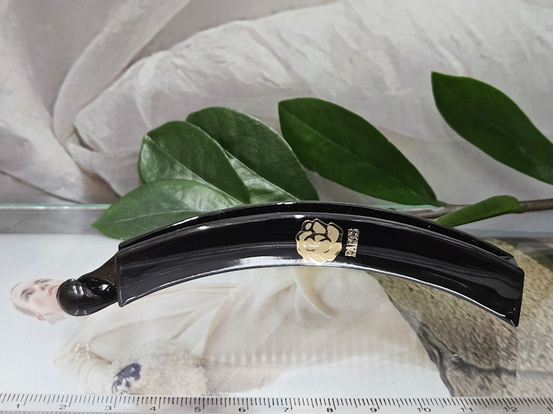 Заколка 1039005500115: цена 200 рублей.