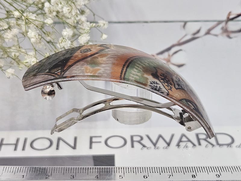 Заколка 1072005500037: цена 165 рублей.