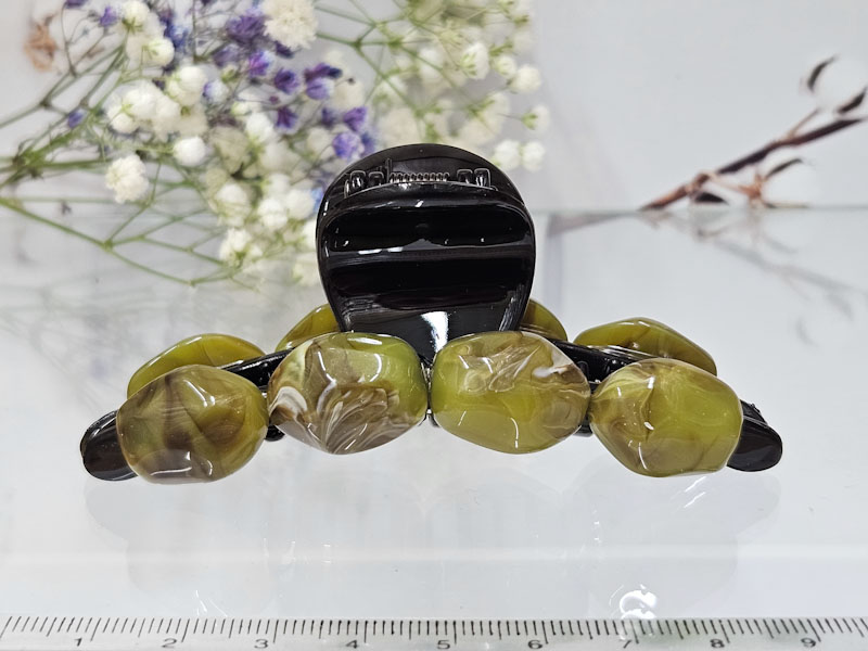 Заколка 1915001600106: цена 445 рублей.