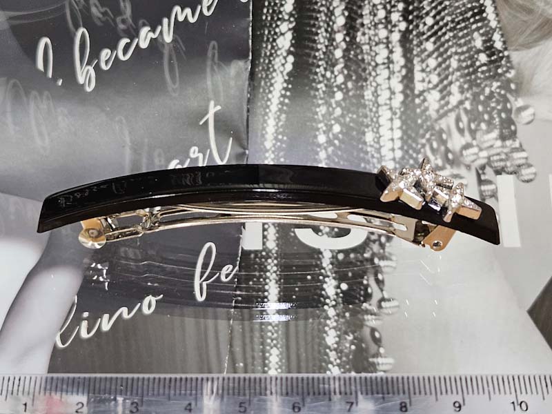 Заколка 1103005500380: цена 150 рублей.