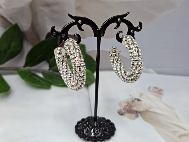 Серьги 1827008300104: цена 860 рублей.