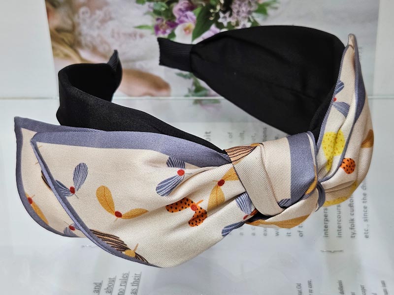 Ободок 2124001600026: цена 495 рублей.