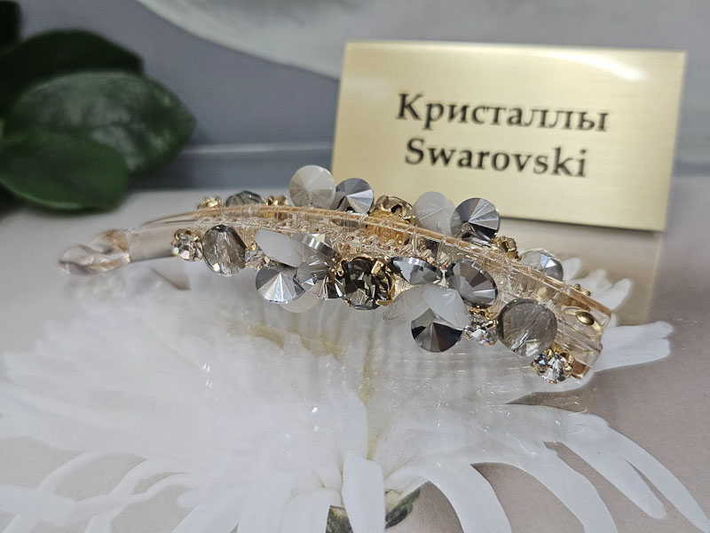 Заколка 1610007300011: цена 1240 рублей.